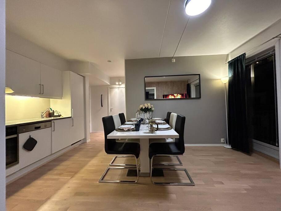 Cozy, Lux, 3Br, Super Central, Family Apt Oslo Exterior foto